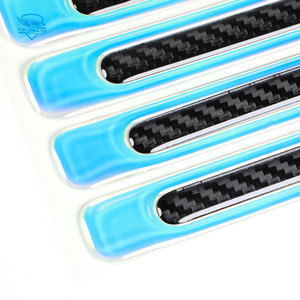 สติ๊กเกอร์กันรอยขอบประตูรถยนต์แบบไล่สี 4 ชิ้น  วัสดุอีพ็อกซี่ลายคาร์บอนไฟเบอร์ ป้องกันรอยขีดข่วน - Product Image 5