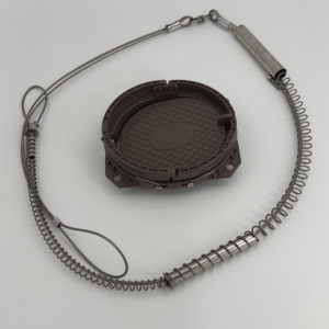 Customizable Length Steel Wire <strong>Snare</strong> <strong>Trap</strong> with Manhole-Style Trigger Base - Product Image 1