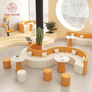 Cabina de sofá curvada de cuero <span class=keywords><strong>para</strong></span> muebles de cafetería comercial con mesa circular redonda de mármol <span class=keywords><strong>y</strong></span> par de <span class=keywords><strong>taburetes</strong></span> cilíndricos - Product Image 3