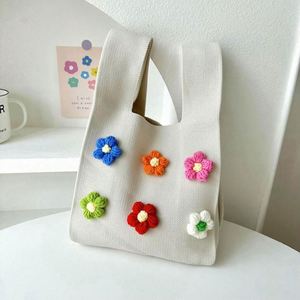 Sac à main en crochet au design tendance, mini sac à main mignon pour femmes, sac fourre-tout tricoté - Product Image 5