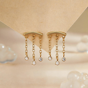 Labret triple chaîne plaqué or en acier chirurgical 316L à dos plat pour piercing Helix, Tragus, Conch, Lèvre, Méduse - Product Image 5
