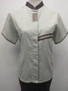 Overoles de Limpieza Profesional - Diseño Resistente e Impermeable para Personal de Limpieza y Conserjes - Product Image 5