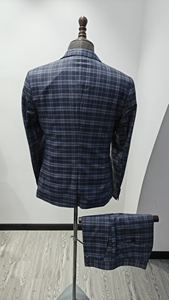 <span class=keywords><strong>Costume</strong></span> 3 pièces de luxe en tissu TR pour <span class=keywords><strong>homme</strong></span>, idéal pour les mariages et les occasions professionnelles – <span class=keywords><strong>Veste</strong></span>, gilet et pantalon – Fabrication chinoise - Product Image 2