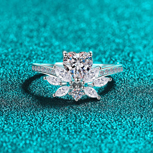 Anillo de moissanita personalizado VVS1 con corte de corazón 1ct, anillo de <span class=keywords><strong>compromiso</strong></span> chapado en rodio de Plata de Ley 925 para mujer - Product Image 2