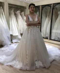 China factory direct selling V neck ball gown wedding dress 2021 vestidos de novia