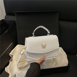 Bolsos de Hombro para Mujer, Bolsos de Mano Acolchados con Diseño de Mariposa en PU, Bolsos Cruzados Cuadrados Pequeños para Mujer, Lindos Bolsos de Mano para Dama - Product Image 2