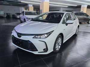 2025 Nuevo en Y Ota C-oRolla Elite Techo corredizo abierto HEV Asiento de cuero 1.8L 2017 Coche de gasolina híbrido para <span class=keywords><strong>Irq</strong></span> Taxi Stock en Dubai - Product Image 4