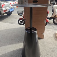 Ensemble de tables d'appoint en acier inoxydable de luxe, design moderne pour salon, hôtel, restaurant ou café. Diamètre 50-60 cm