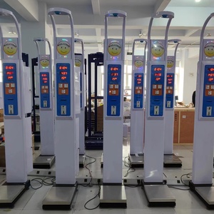 Bilancia Meccanica in Acciaio HW-600 per Check-up Sanitario con Display LED, Misurazione dell'Altezza, dell'Equilibrio e del BMI, Personalizzabile OEM - Product Image 4