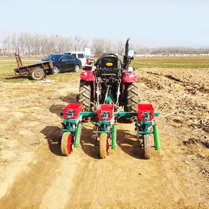 Tiga Baris Peanut Planter Otomatis Berjalan Traktor Jagung Benih Penanam Mesin Seeder Jagung 3 Baris