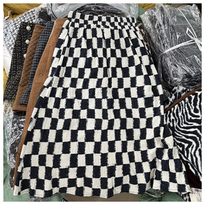 Ropa al por Mayor para Mujer, <span class=keywords><strong>Lotes</strong></span> de Liquidación al por Mayor, Faldas de Tweed a Cuadros de Cintura Alta con Corte en A - Product Image 4