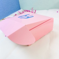 Boîte d'emballage holographique rose en stock, boîte d'emballage personnalisée pour rouge à lèvres et gloss à lèvres