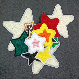 Parches de Chenilla con Forma de Corazón, Autoadhesivos, Bordados, Adecuados para Ropa, Bolsos y Pantalones - Product Image 4