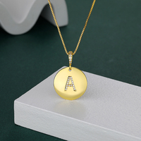 Collar con Colgante de Letra Inicial A-Z Chapado en Oro de Alta Calidad al por Mayor para Hombres y Mujeres con Cadena de Caja