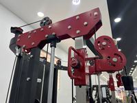 Produit phare : Équipement de musculation multifonctionnel pour la maison, incluant Machine à squats, Smith Machine, Crossover à câbles, Entraînement des triceps, Pile de poids et Power Rack