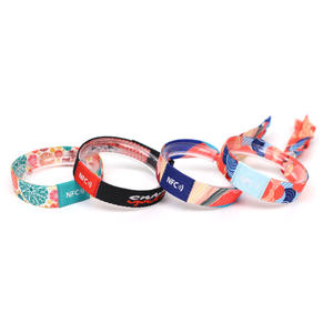 맞춤형 <span class=keywords><strong>RFID</strong></span> 탄성 팔찌 13.56MHz <span class=keywords><strong>NFC</strong></span> 패브릭 손목밴드 (패션 및 스포츠 행사용) - Product Image 3