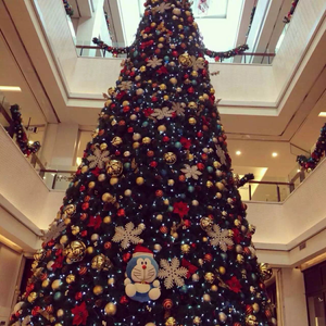 Sapins de Noël en PE de haute qualité, aspect réaliste, 90 cm, 120 cm, 150 cm, 180 cm, 210 cm, 240 cm - Product Image 2