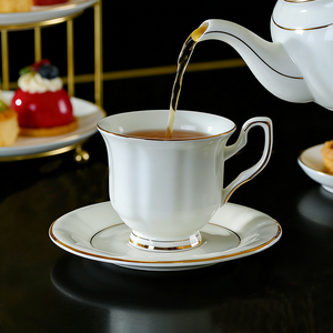 ชุดแก้วกาแฟและชาขอบทองแบบคลาสสิกชุดถ้วยชาและจานรองสำหรับคาเฟ่ - Product Image 1