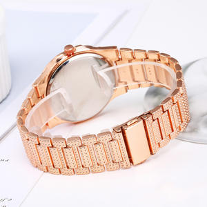 <span class=keywords><strong>Bracelet</strong></span> Hip-Hop + Coffret Iced-Out avec Strass Chaîne Cubaine Miami <span class=keywords><strong>Montre</strong></span> Homme Nacrée Cadeau Horloge Abordable - Product Image 6