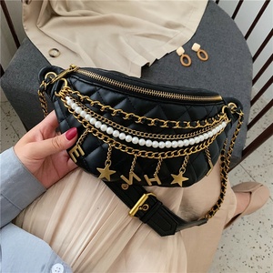 Créateur de mode Taille Réglable Ceinture <span class=keywords><strong>Sac</strong></span> À Main perle chaîne en métal décoration <span class=keywords><strong>sac</strong></span> de poitrine femmes <span class=keywords><strong>noir</strong></span> <span class=keywords><strong>sac</strong></span> <span class=keywords><strong>banane</strong></span> - Product Image 2