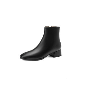 Bottes d'hiver et d'automne pour femmes, chaussures en cuir à talon de couleur marron et noir, bottes classiques pour femmes - Product Image 1