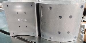 Plaquettes de frein de <span class=keywords><strong>grue</strong></span> de camion robuste de haute qualité et plaquettes de frein de camion de chaussures 19581 de Chine. - Product Image 5