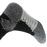 Chaussettes de sport respirantes personnalisées avec logo antidérapant pour hommes et femmes, fabriquées en usine OEM, de haute qualité et durables, chaussettes de basketball