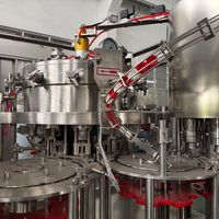 Machine de remplissage de bouteilles PET entièrement automatique 10000BPH, ligne de mise en bouteille linéaire pour la production d'eau potable pure