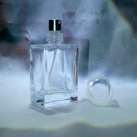 Vente en gros de flacons en verre transparent carrés réutilisables de haute qualité, personnalisables, 30 ml, 50 ml, 100 ml, avec pompe pour cosmétiques