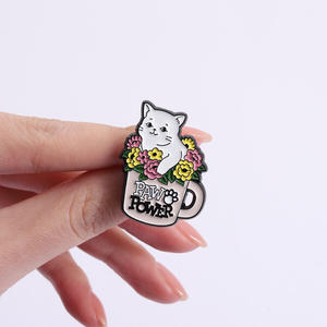 Pin de Esmalte con Diseño Floral de Paw Power para Amantes de Mascotas, Broche de Gato Blanco, <span class=keywords><strong>Perro</strong></span> y Otros Animales, Insignia para Solapa, Joyería, Regalo al por Mayor - Product Image 4