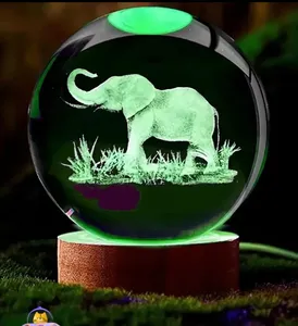 Yeni design3D fil lazer kazınmış kristal top lamba çok renkli gece lambası cam küre oturma odası kristal top ışık
