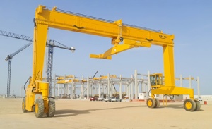 새로운 100 톤 모바일 갠트리 크레인 10m 리프팅 높이 야외 건설 코어 기어 베어링 구성 요소 고무 피곤한 상태 새로운 - Product Image 4