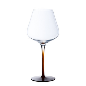 Tasses en verre à vin rouge élégantes avec logo personnalisé avec tige colorée et base noire <span class=keywords><strong>gobelet</strong></span> en verre de cristal pour bar, maison, fête, mariage - Product Image 5