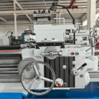 Tour horizontal CNC robuste Yade CW6280*3000, longueur max. 3000 mm, alésage du brocheur 105 mm, largeur de guidage 550 mm, mandrin à 3 mors