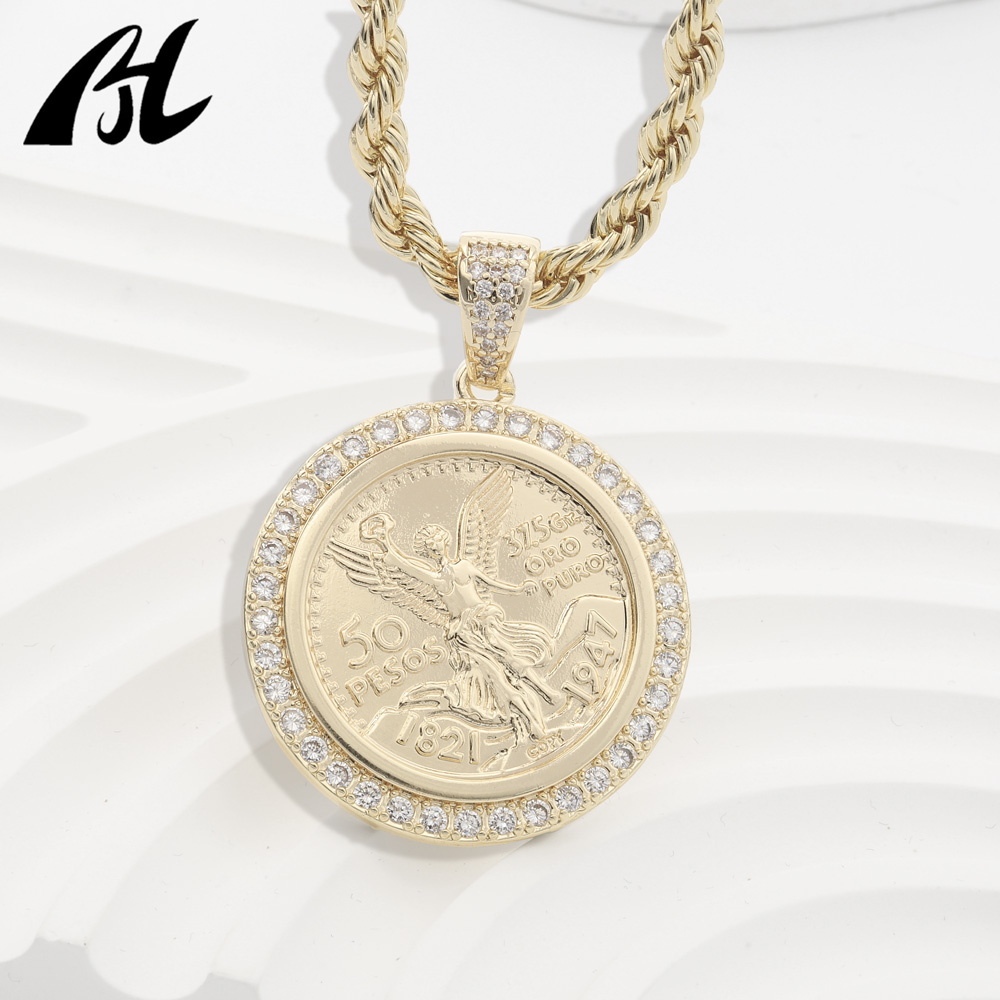 pendant necklace chihuahua crystal