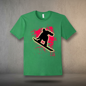 Camiseta verde de manga corta con cuello redondo y estampado gráfico de silueta de snowboardista para hombre - Product Image 2