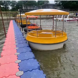 Perahu hiburan permainan air lucu, harga murah perahu yacht serat kaca mainan air luar ruangan perahu dengan anak-anak