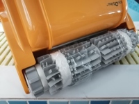 Chine nettoyage piscine robot nettoyeurs avec cordon d'alimentation et grand bassin pour aquariums