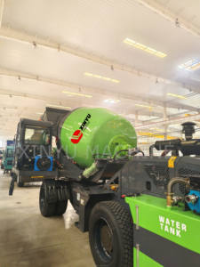 Camión/Coche Mezclador de Concreto Autocargable Xinyu de 2.6 Metros Cúbicos con Sistema Hidráulico Importado y Motor Yuchai en Venta - Product Image 6