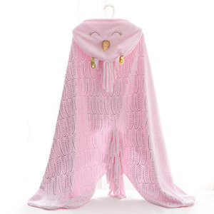 Couverture à <span class=keywords><strong>capuche</strong></span> personnalisée en bande dessinée douce pour femmes adultes saison hivernale confort avec grande <span class=keywords><strong>capuche</strong></span> couvertures portables - Product Image 5