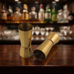 Jigger de Acero Inoxidable con Acabado de Latón, Ecológico, Capacidad de 550 ml, Taza Medidora Clásica Premium para Bartender, Preparación de Bebidas y Mixología - Product Image 4