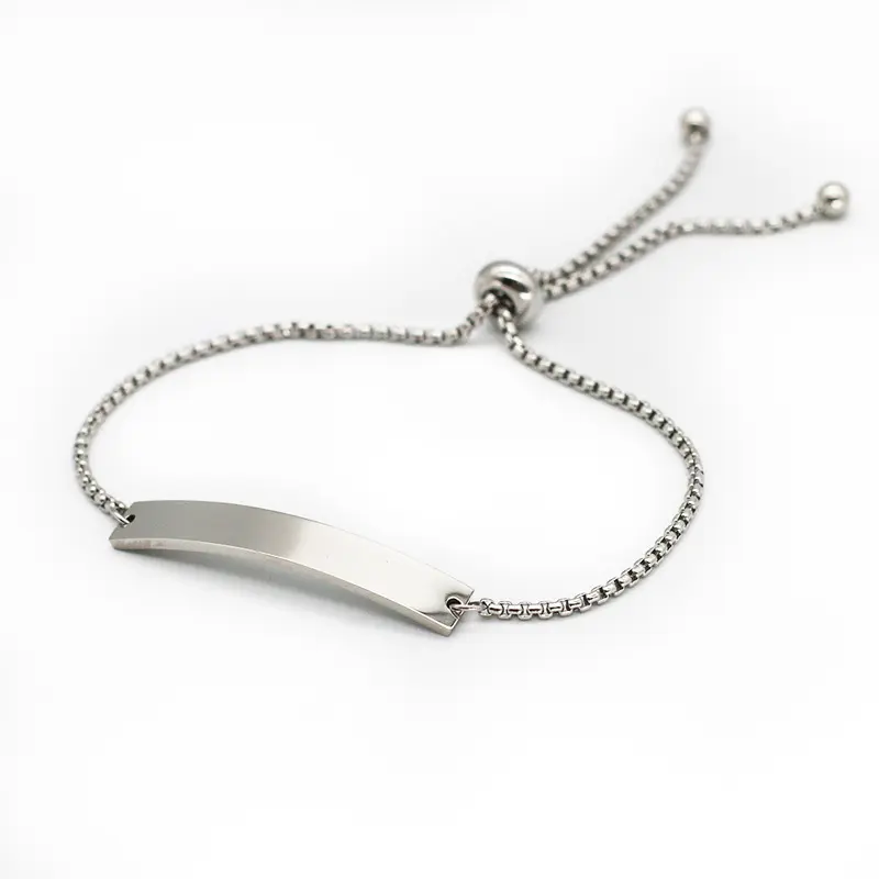 Bijoux faits à la main couleur argent Bracelet de lettres personnalisé chaîne de maïs en acier inoxydable Bracelet personnalisé avec nom pour femmes