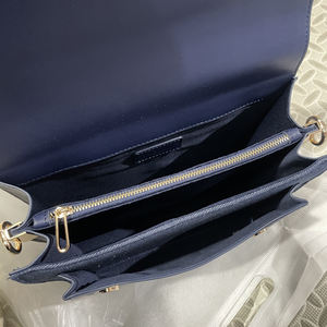 Nuevo: Bolso de hombro/cruzado elegante para mujer, bolso pequeño de moda coreana. - Product Image 5