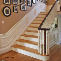 Poteaux de balustrade en bois massif modernes pour intérieur, sur mesure, OEM/ODM, forme personnalisable, fixation par boulons, pour l'intégration.