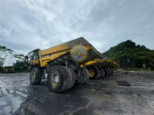 Camion benne Komatsu HD465, camion minier articulé de 46 tonnes, benne basculante de chantier robuste pour carrière 773F HD465-10 HD465-7 HD465-7EO - Product Image 3