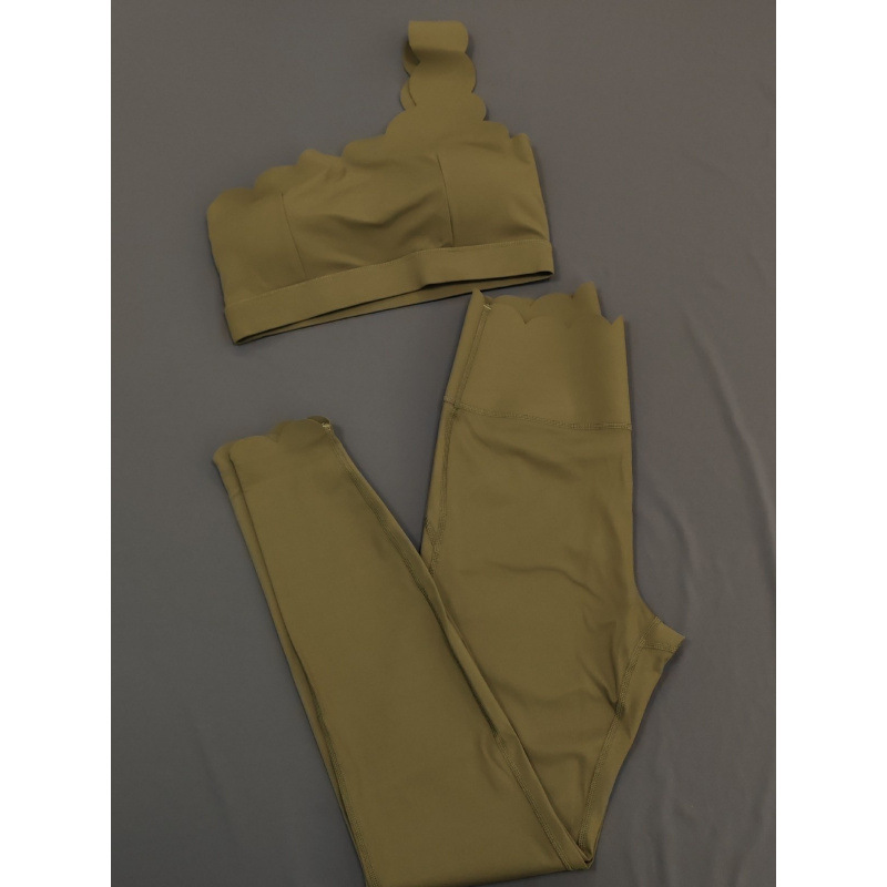 Green olive pants (lace)