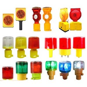 ไฟเตือน LED สำหรับกรวยจราจรสีแดง พลังงานแสงอาทิตย์ พร้อมไฟแฟลชแม่เหล็ก 50 ครั้ง/นาที ติดตั้งบนเสา ใช้กับแผงกั้นถนน - Product Image 1