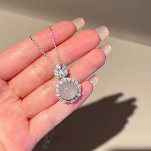 Collier pendentif en argent pur S925, cristal blanc transparent comme de la glace, exquis et luxueux avec un design de niche - Product Image 1