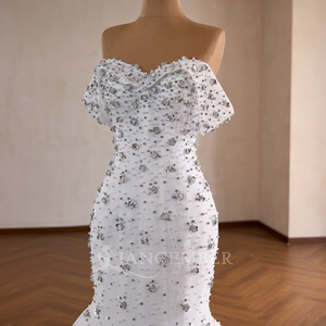 Robe de mariée sirène de luxe RSM261043 avec fleurs drapées en cristal, épaules en dentelle, dos en dentelle, traîne chapelle, 100% soie, longueur ras du sol - Product Image 4