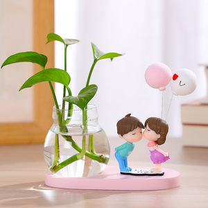 Cute Resin Couple Figurine With Balloons And Plant Vase For Desktop Home Decoration Gift - Product Image 3
